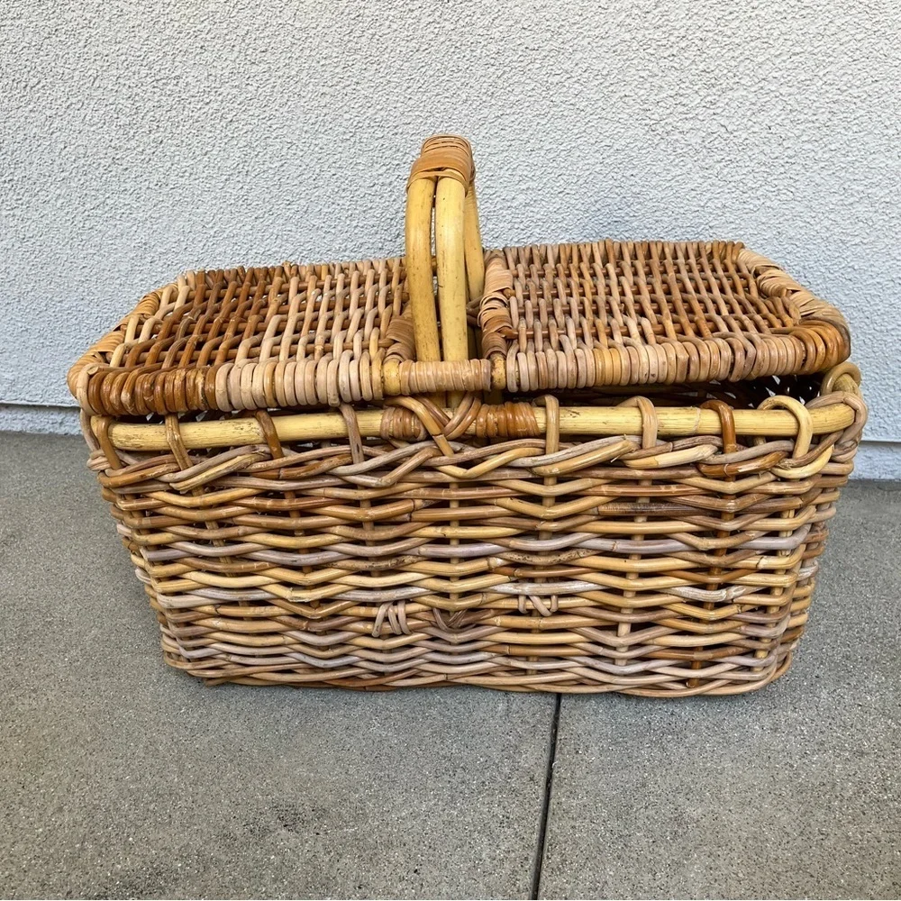 N/A charming wicker
